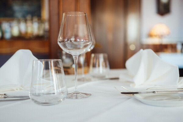 Startseite Kacheln 990x540 Restaurant